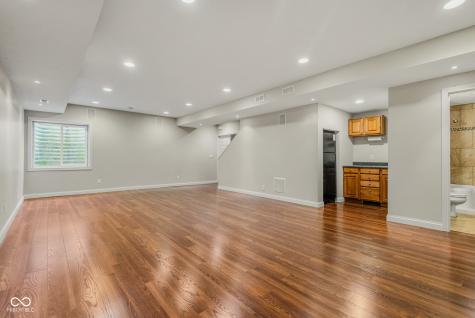 2296 Berkshire Place N Columbus IN 47203