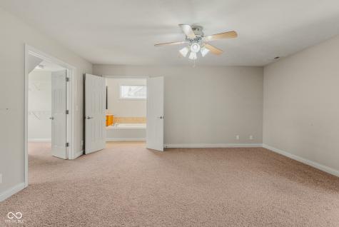2296 Berkshire Place N Columbus IN 47203