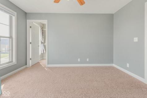 2296 Berkshire Place N Columbus IN 47203