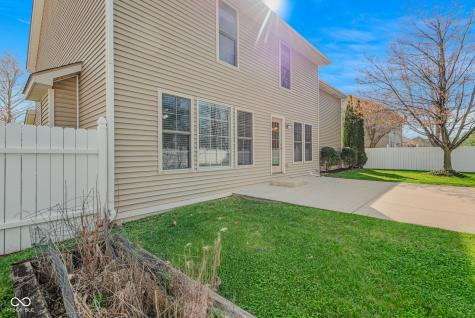 2296 Berkshire Place N Columbus IN 47203