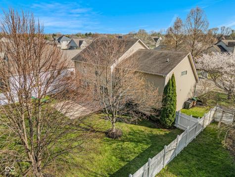 2296 Berkshire Place N Columbus IN 47203
