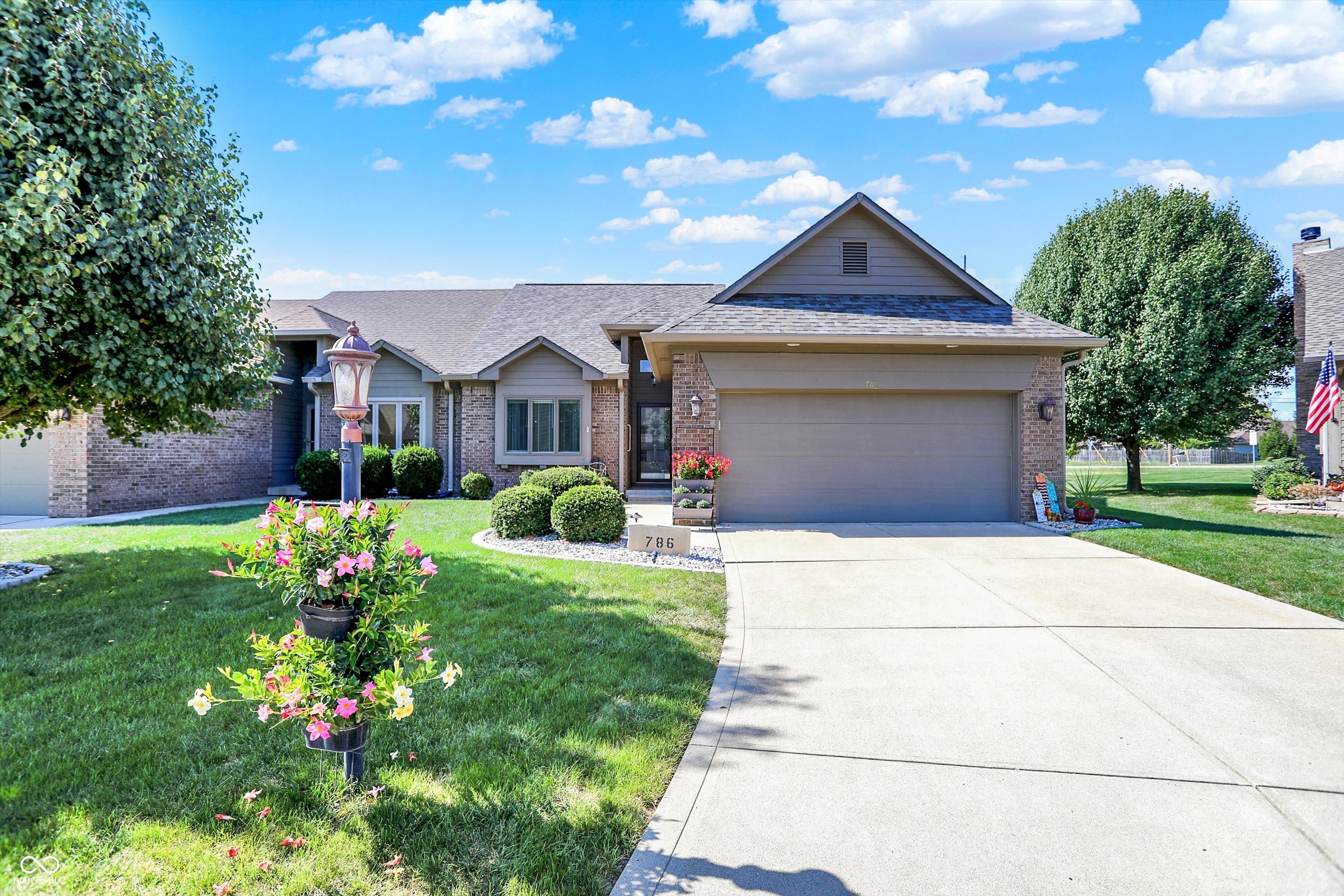 786 Stonemill Drive Greenwood IN 46143