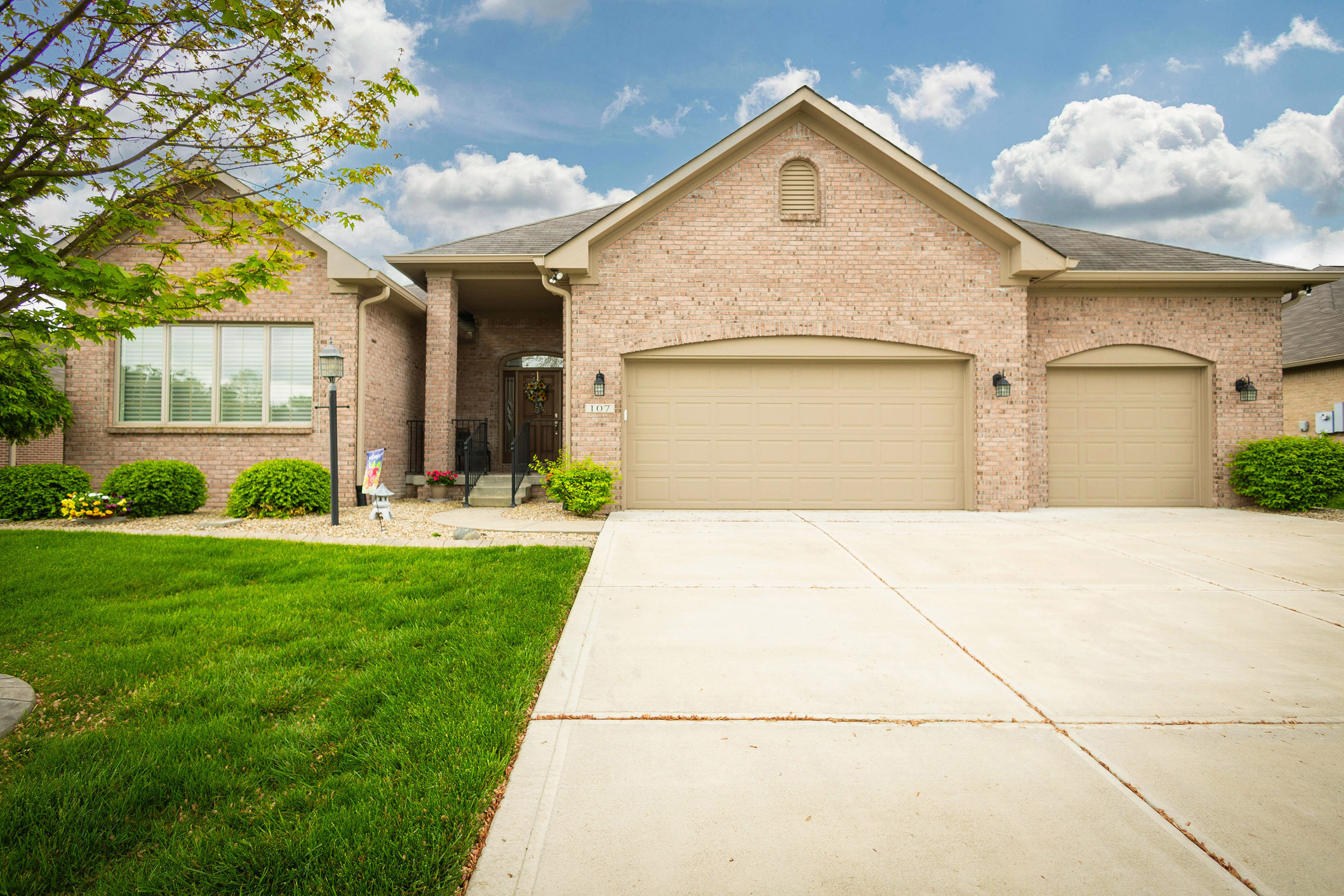 107 Augusta Drive Brownsburg IN 46112