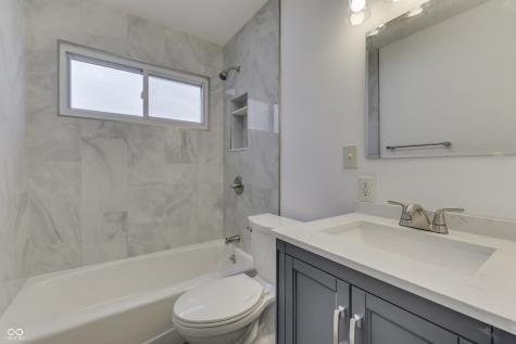 527 Northgate Drive Greenwood IN 46143
