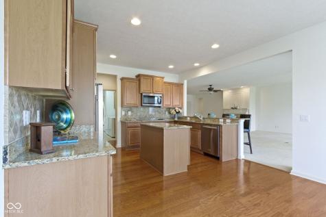 16171 Oakford Trail Fishers IN 46037