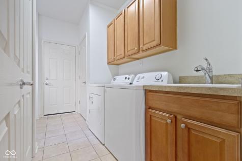 16171 Oakford Trail Fishers IN 46037