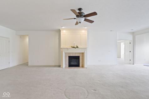 16171 Oakford Trail Fishers IN 46037