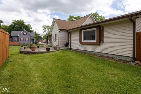 885 S 11th Street Noblesville IN 46060