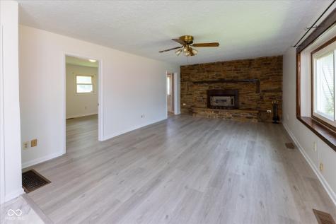 885 S 11th Street Noblesville IN 46060