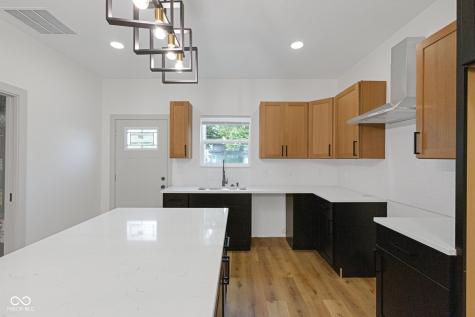 35 S Bradley Avenue Indianapolis IN 46201