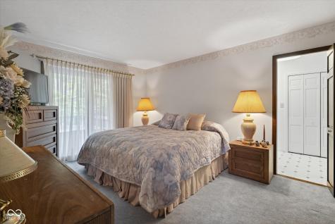 8002 N Lakeview Drive Unionville IN 47468
