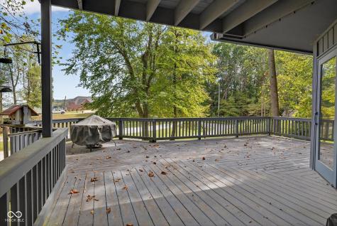 8002 N Lakeview Drive Unionville IN 47468