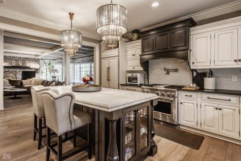 954 Laurelwood Carmel IN 46032