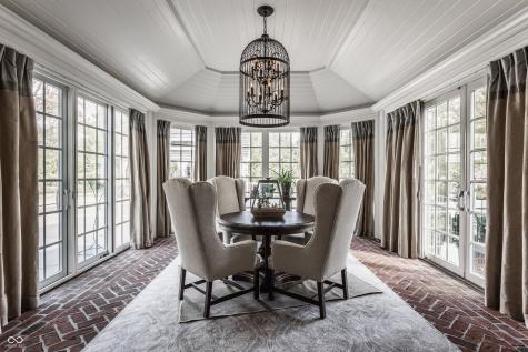 954 Laurelwood Carmel IN 46032