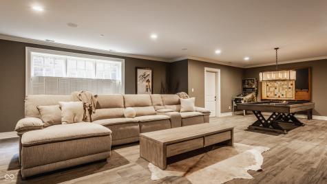 954 Laurelwood Carmel IN 46032