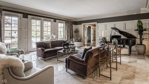 954 Laurelwood Carmel IN 46032