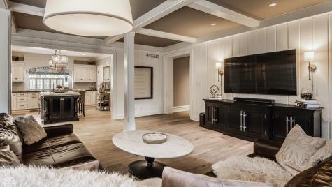 954 Laurelwood Carmel IN 46032