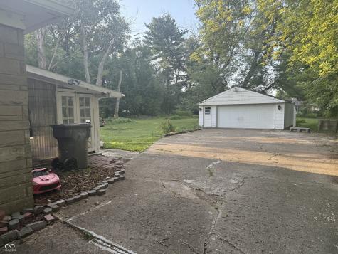 1607 E Stop 12 Road Indianapolis IN 46227