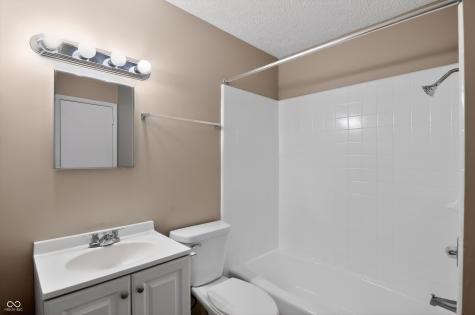 3928 Delmont Drive Indianapolis IN 46235