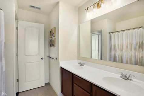 833 Silverheels Drive Westfield IN 46074