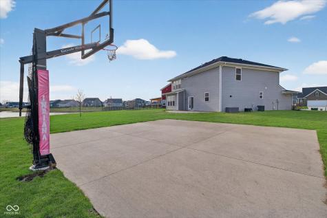 11904 Crossbill Court Noblesville IN 46060