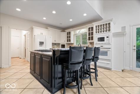4610 Hickory Court Zionsville IN 46077