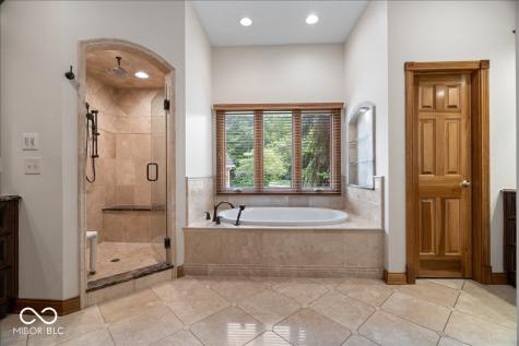 4610 Hickory Court Zionsville IN 46077