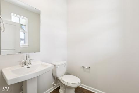 15989 Tharp Woods Drive Fishers IN 46037
