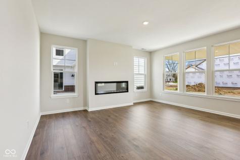 15989 Tharp Woods Drive Fishers IN 46037