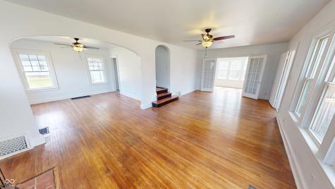 749 S River Road Covington IN 47932