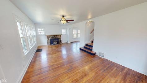 749 S River Road Covington IN 47932