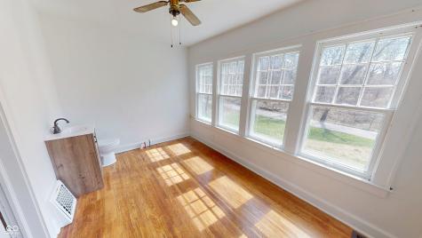 749 S River Road Covington IN 47932