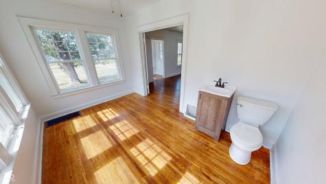 749 S River Road Covington IN 47932