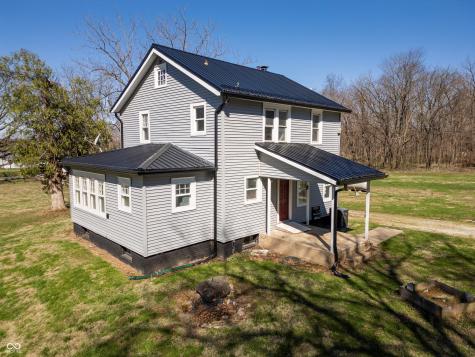 749 S River Road Covington IN 47932
