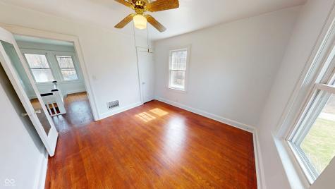 749 S River Road Covington IN 47932