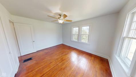 749 S River Road Covington IN 47932