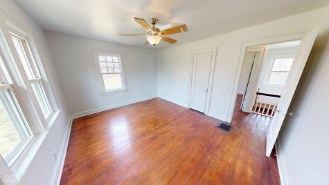 749 S River Road Covington IN 47932