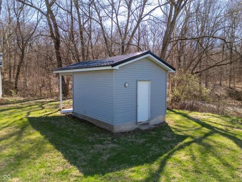 749 S River Road Covington IN 47932