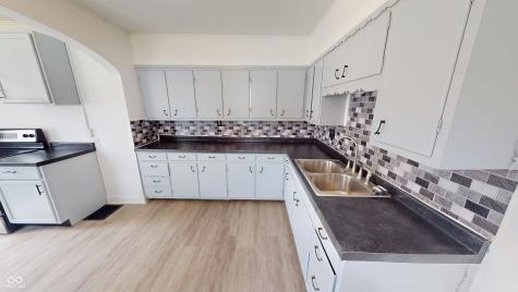 749 S River Road Covington IN 47932