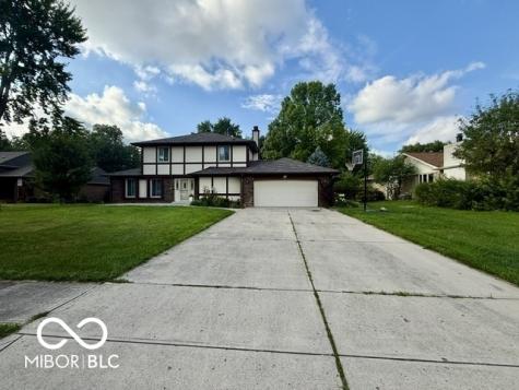 888 Briarwood Drive Greenwood IN 46142