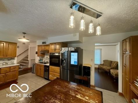 888 Briarwood Drive Greenwood IN 46142