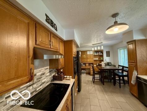 888 Briarwood Drive Greenwood IN 46142