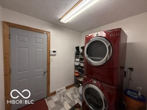 888 Briarwood Drive Greenwood IN 46142