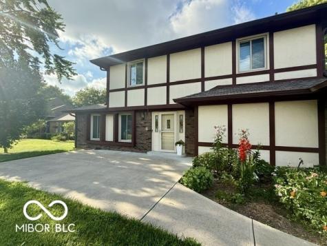 888 Briarwood Drive Greenwood IN 46142