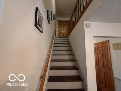 888 Briarwood Drive Greenwood IN 46142