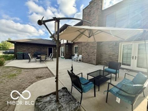 888 Briarwood Drive Greenwood IN 46142