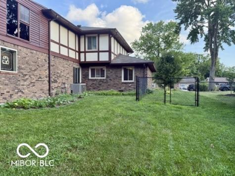 888 Briarwood Drive Greenwood IN 46142