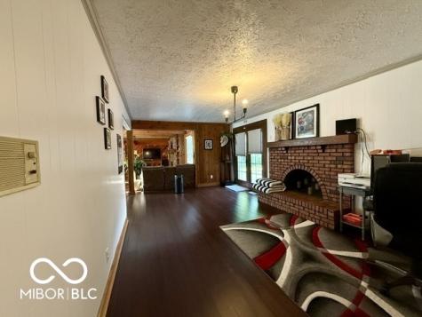 888 Briarwood Drive Greenwood IN 46142