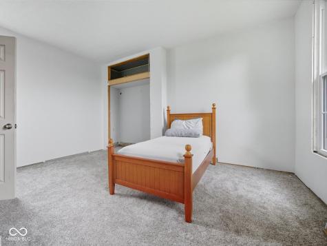 3768 S 275 W Shelbyville IN 46176