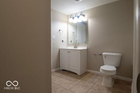 5263 Brooks Bend Greenwood IN 46143